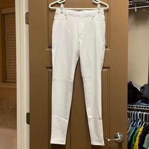 NWT White Jegging